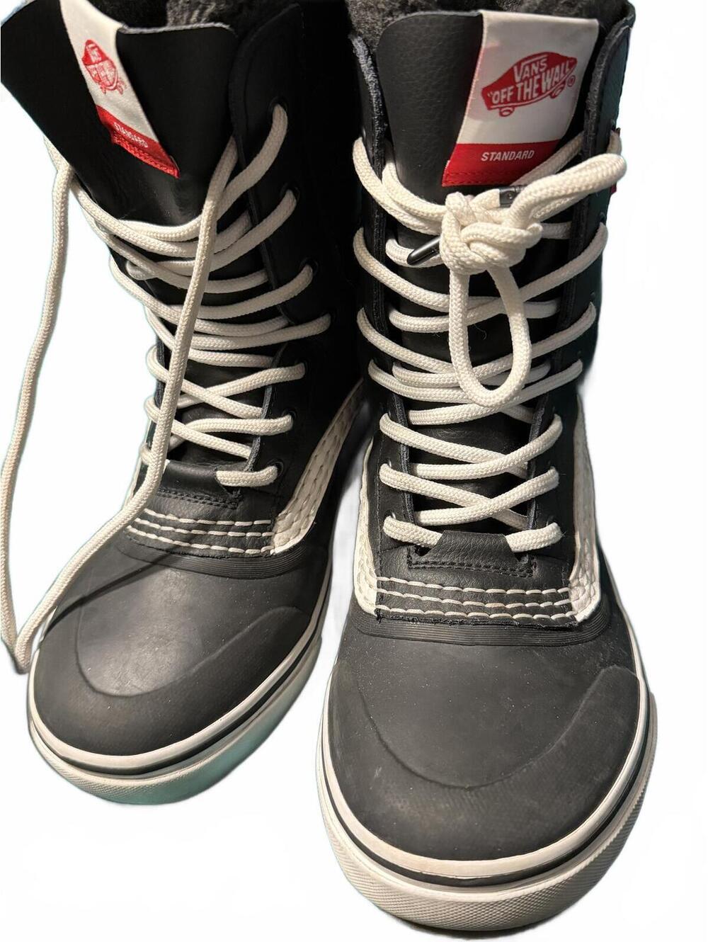 LIMITED - Vans - Cold Weather Edition (Women:9; Men:7.5)